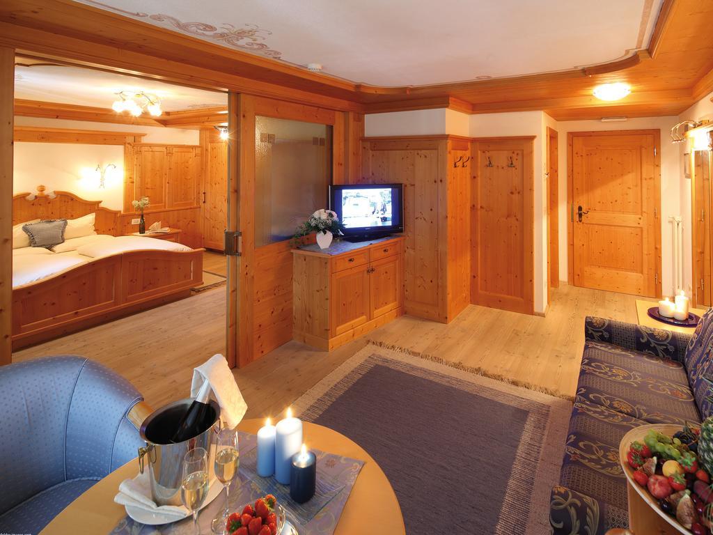 סאן קאסיאנו Hotel Gran Paradiso חדר תמונה