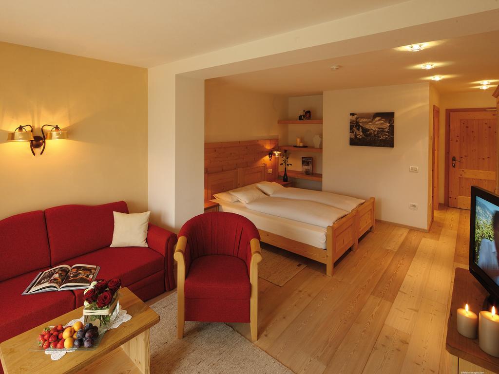 סאן קאסיאנו Hotel Gran Paradiso חדר תמונה
